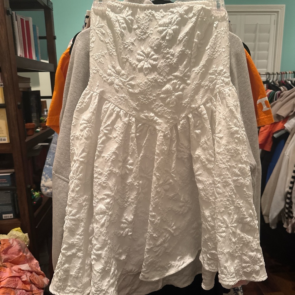 SHEIN Strapless White Floral Dress